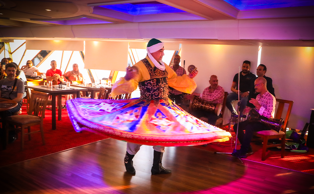 Nile Crystal Cairo Dinner Cruise tanora show