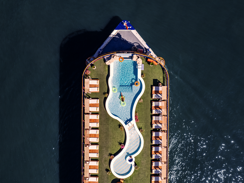 Sonesta Star Goddess from the sky